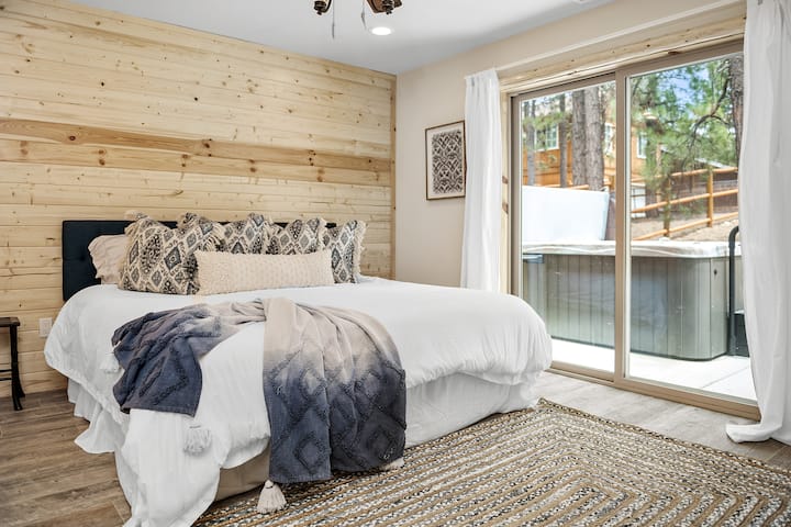 ห้องนอน 3 ห้องนอนใหญ่พร้อมเตียงคิงไซส์