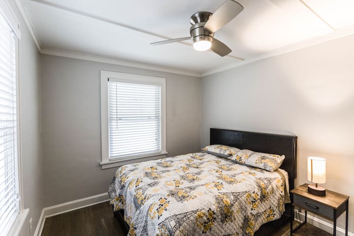 غرفة النوم 1