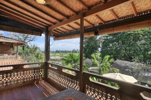 Peaceful  villa with private pool