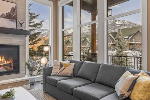 Successful Airbnb property: Alpine Crest Privacy Luxury Corner Townhome, PS5 in Canmore