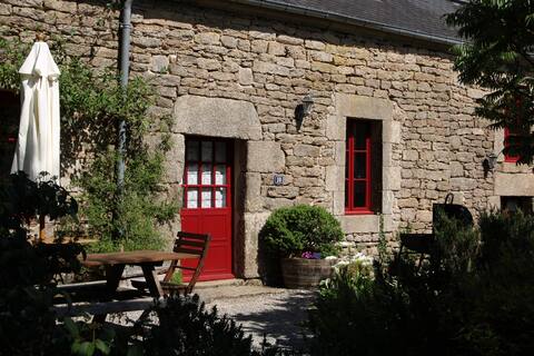 Mimosa Lodge - Morbihan, Brittany - sleeps 10/11