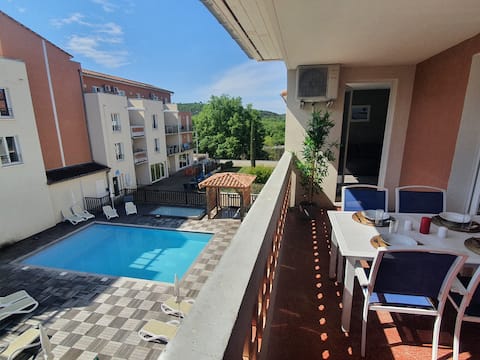 La piscine des Gorges - Air conditioning Parking