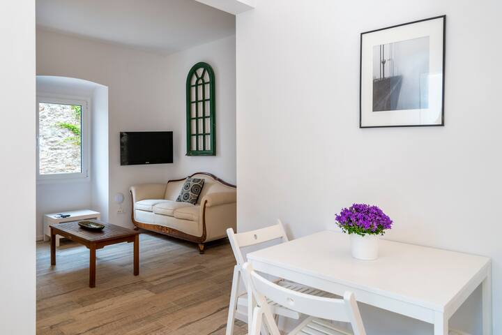 Apartamento superior con terraza centro de Begur