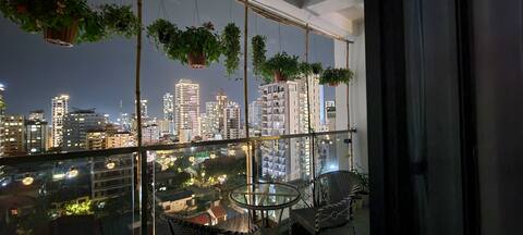 Central Suite|Balcony|Rooftop Pool|Gym