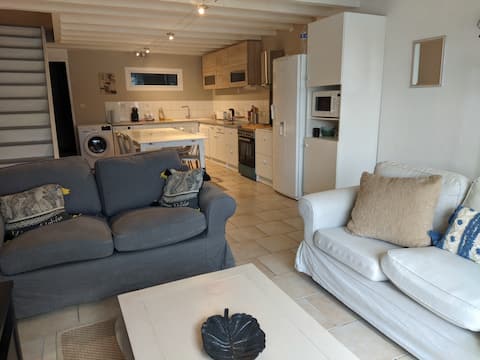 Large charming house & terrace, air conditioning