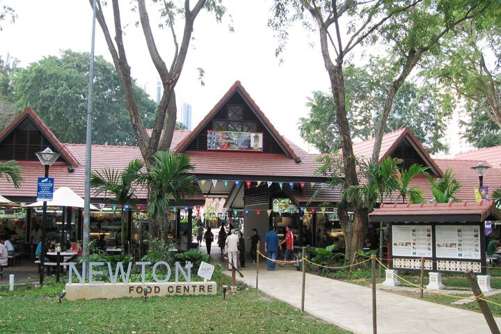 Walk to Mt.Elizabeth Splendid 2Br-2Bath (60sqm)