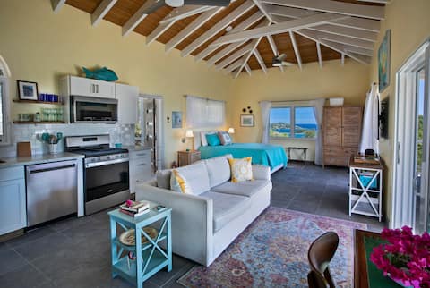 Top performing Airbnb: Love and Beyond Sunrise apartment in Coral Bay