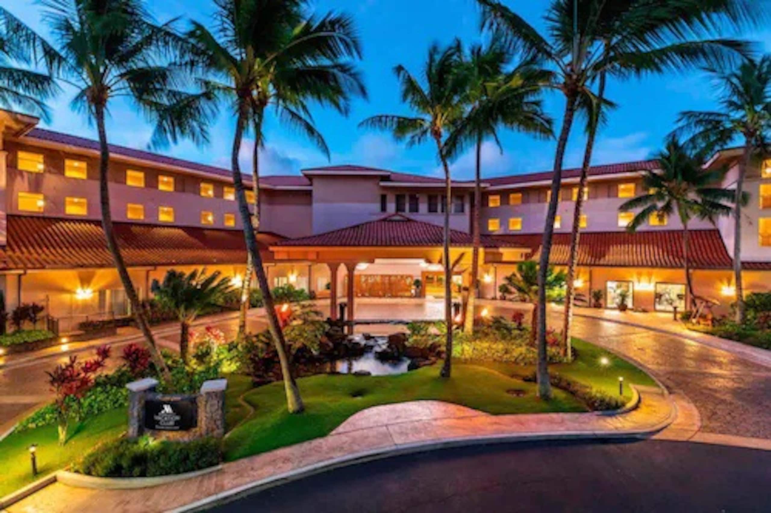 Condo in Koloa · ★5.0 · 2 bedrooms · 4 beds · 2 private baths - Image 2