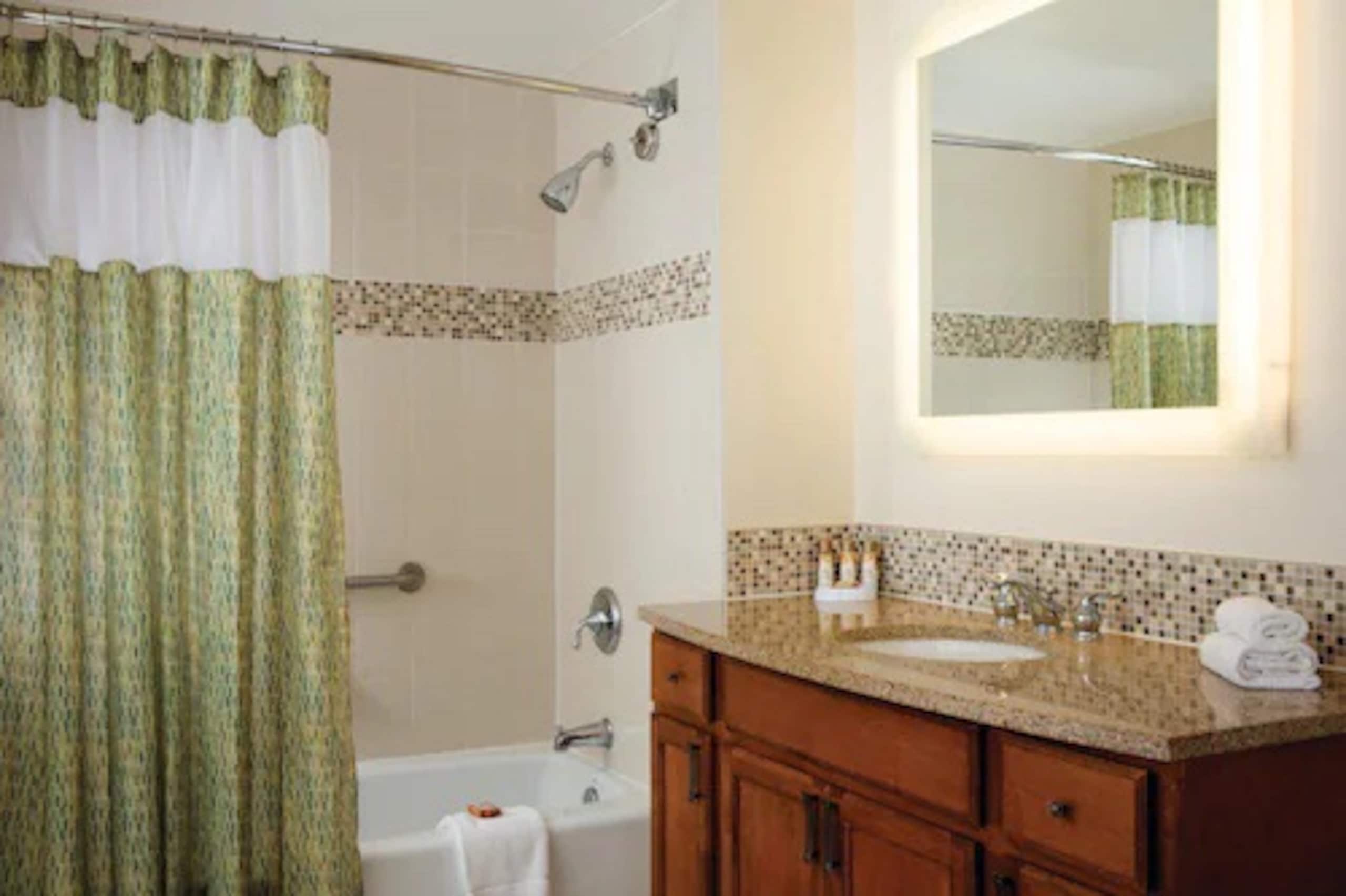 Condo in Koloa · ★5.0 · 2 bedrooms · 4 beds · 2 private baths - Image 7