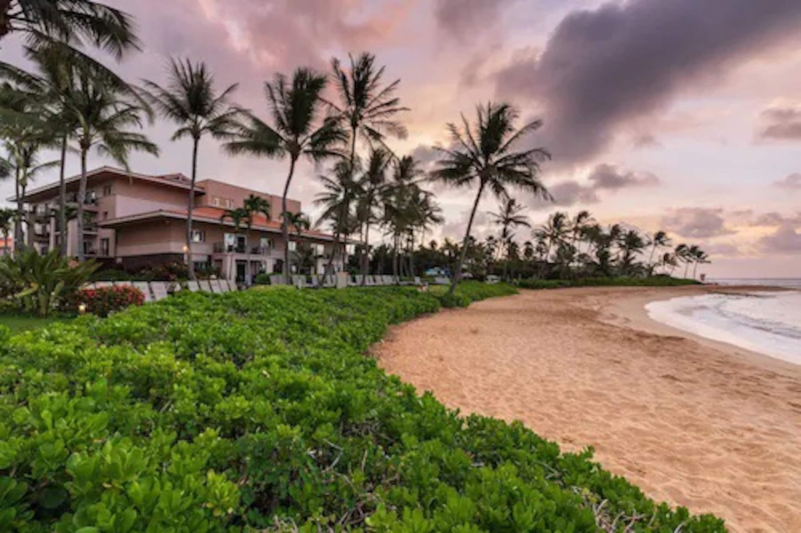 Condo in Koloa · ★5.0 · 2 bedrooms · 4 beds · 2 private baths - Image 1