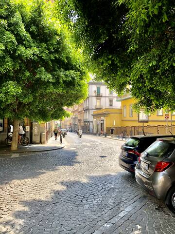 Pop Art House – Chiaia sul Mare- Centro- Metro3min gallery image 3