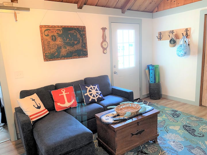 Seaview Cottage Near Ocean Beaches & The Skipper! - Yarmouth Port, MA