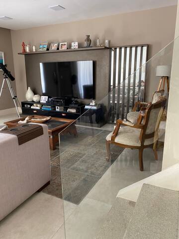 Casa com piscina, cond alto padrão, segurança 24h gallery image 5