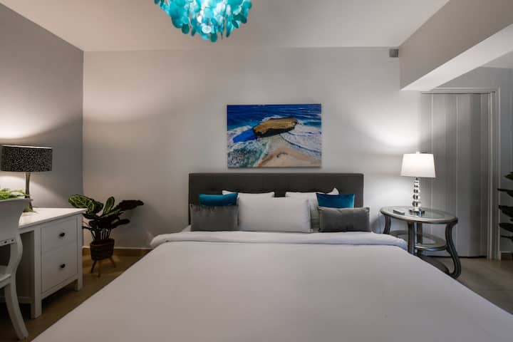 dhomë gjumi 3 me krevat dopio "queen" dhe dollap