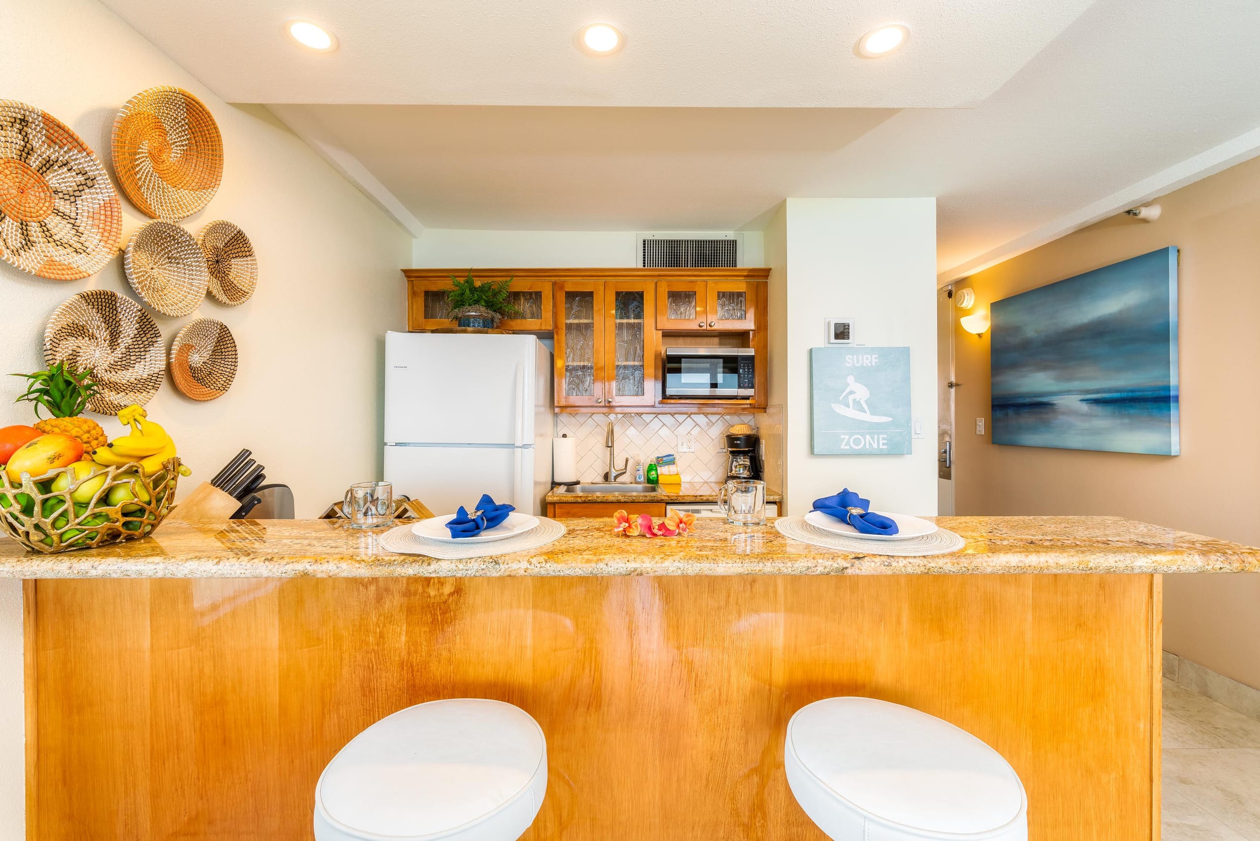 Condo in Lahaina · ★5.0 · 1 bedroom · 2 beds · 1 bath - Image 8