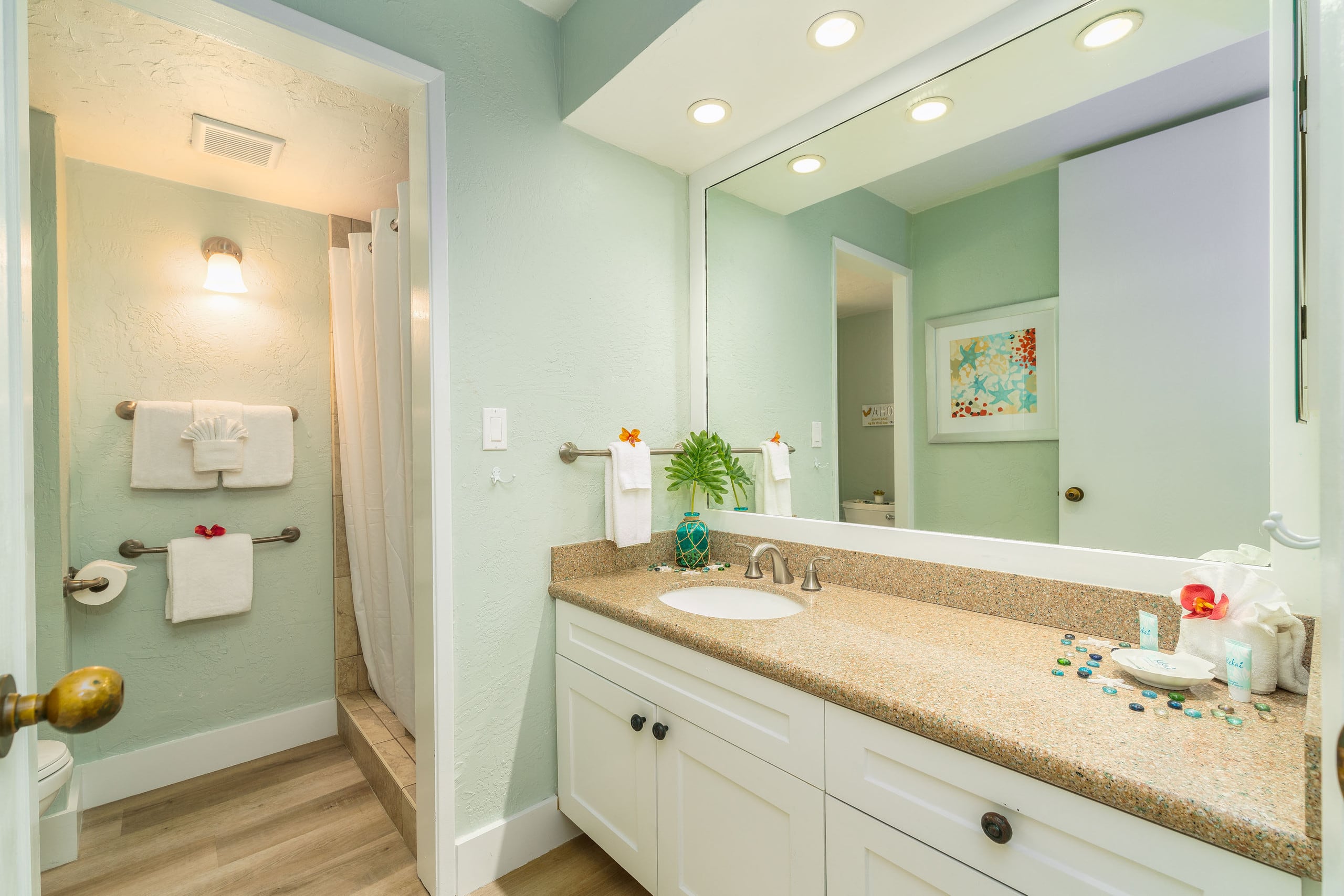 Condo in Lahaina · ★4.9 · 2 bedrooms · 3 beds · 2 baths - Image 18