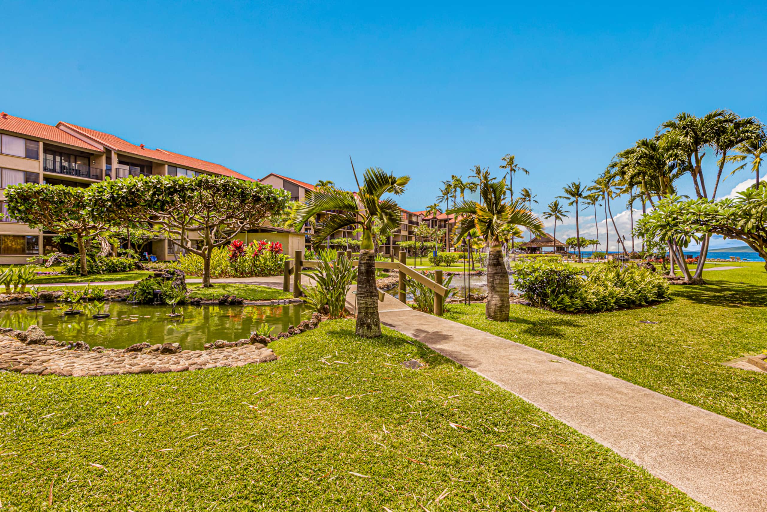 Condo in Lahaina · ★4.9 · 2 bedrooms · 3 beds · 2 baths - Image 36