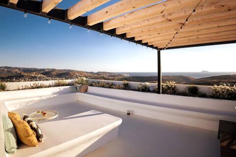 Luxury Villa • Sea View • Pool • Roof Lounge • BBQ