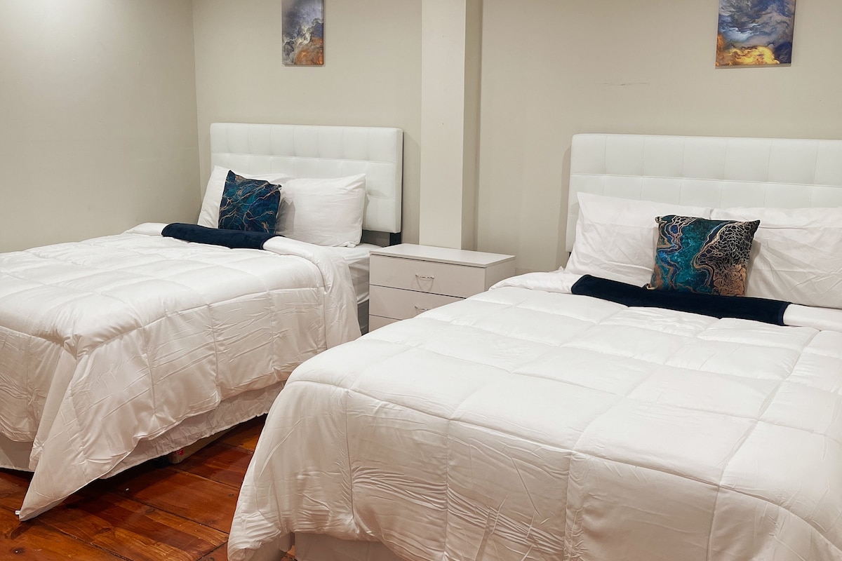 Chumba cha kulala (2 Queens)