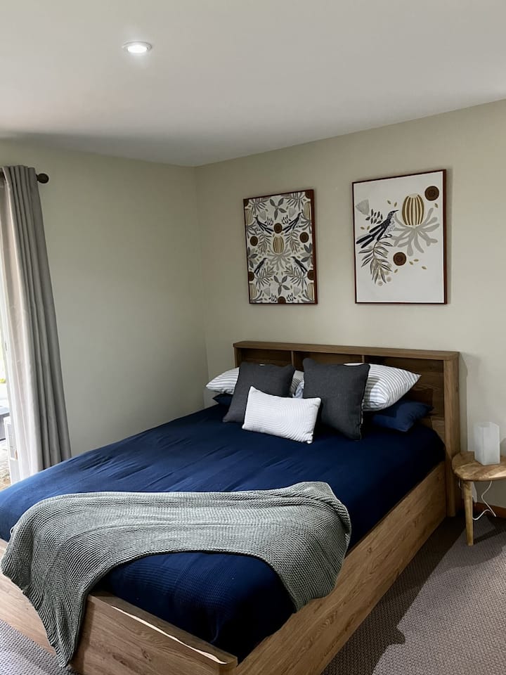 غرفة النوم الرئيسية 