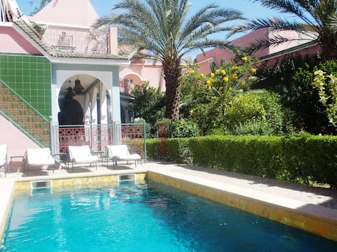 Beautiful large-capacity Riad