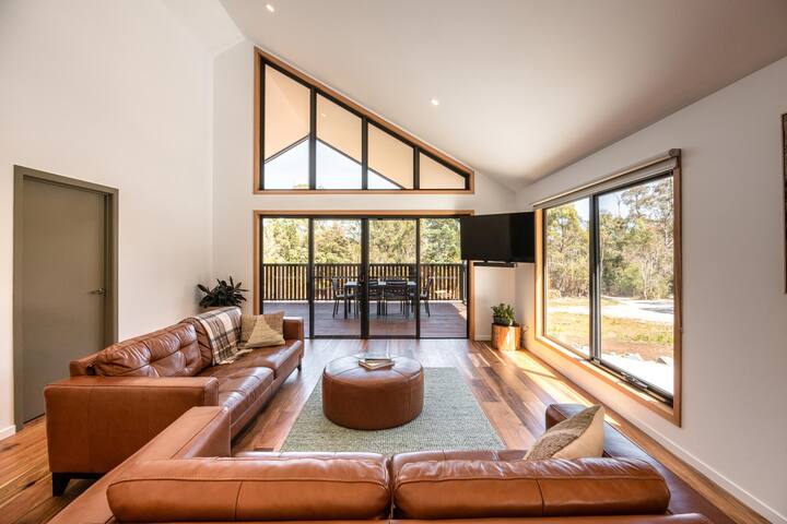 Blackjack – Deluxe Chalet gallery image 5