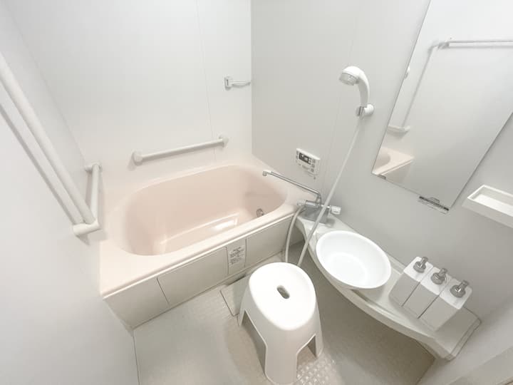 １F  バスルーム

1F  bathroom