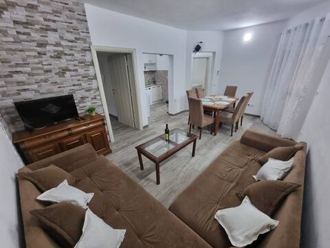 2- bedroom apartment with balcony