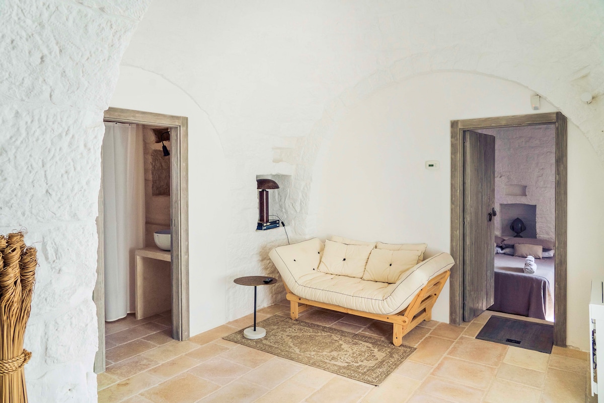 Top Airbnb: Unique & Tranquil Trullo ★ Pool, BBQ, Views + More a Taranto