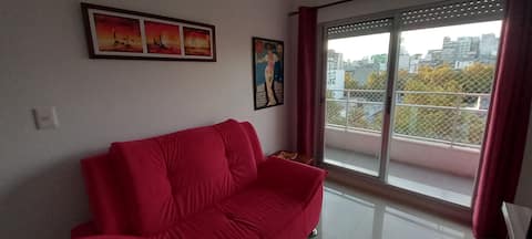 Popular Airbnb listing: New apartment with the best location. in Municipio B