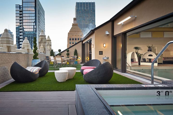 Rental unit in Chicago · ★4.75 · 1 bedroom · 2 beds · 1 bath