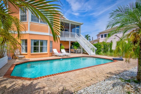 Florida FUN starts here! Waterfront with Dock 4BR!