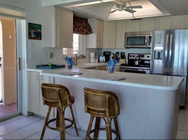 Gulf Front on Manasota Key El Galeon by the Sea Condominiums for