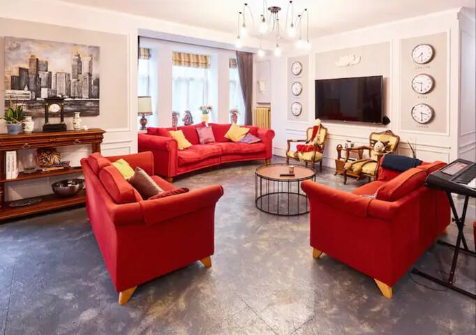 Central Chic&Rock Apartment in Riga gallery image 2