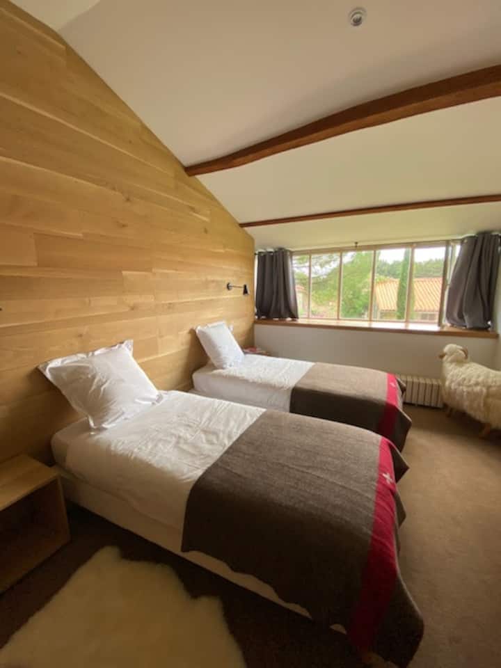 საძინებელი 2