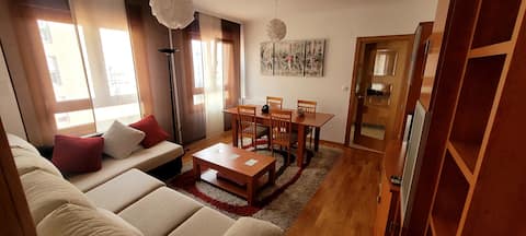 Propiedad de Airbnb exitosa: Beautiful, semi-new apartment. en Ribadeo
