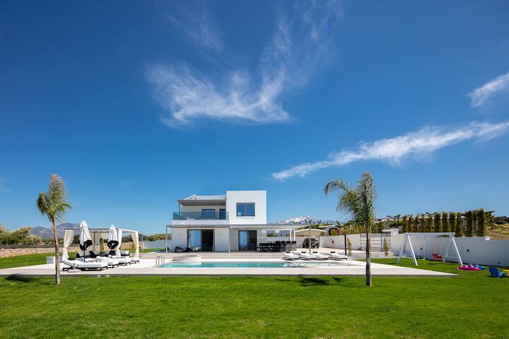 Alma Villa, 2.000m2 Luxury Living gallery image 2