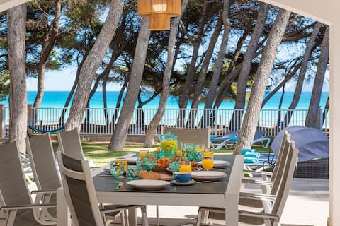 Villa Ginesta 7 Beach Front