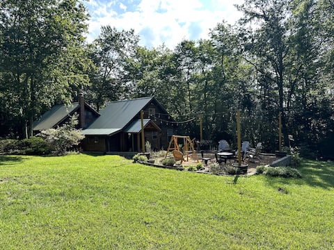 Forested lake cabin in Monterey