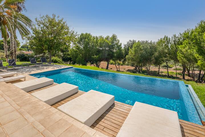 Villa with sea views, Cap d´en Font, Menorca gallery image 4