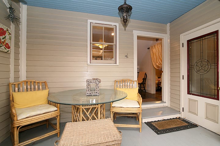 Cricket House - Cozy Two Bedroom House In Downtown - Gettysburg, PA