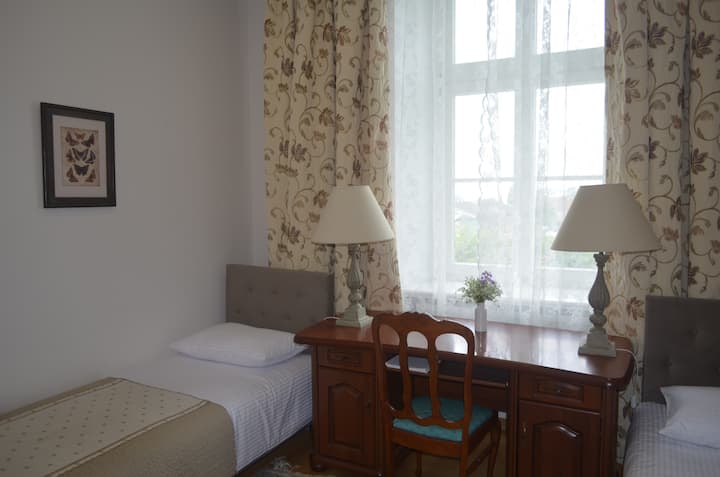 Ოთხადგილიანი ოთახი.