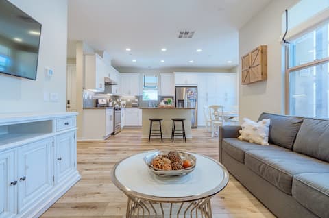 New modern 3 bedroom home in a Amazing community.