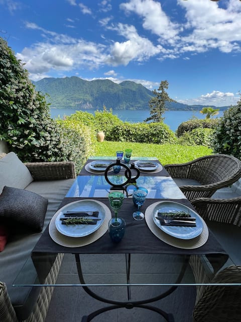 Designer apartment. Private garden. Lago Maggiore