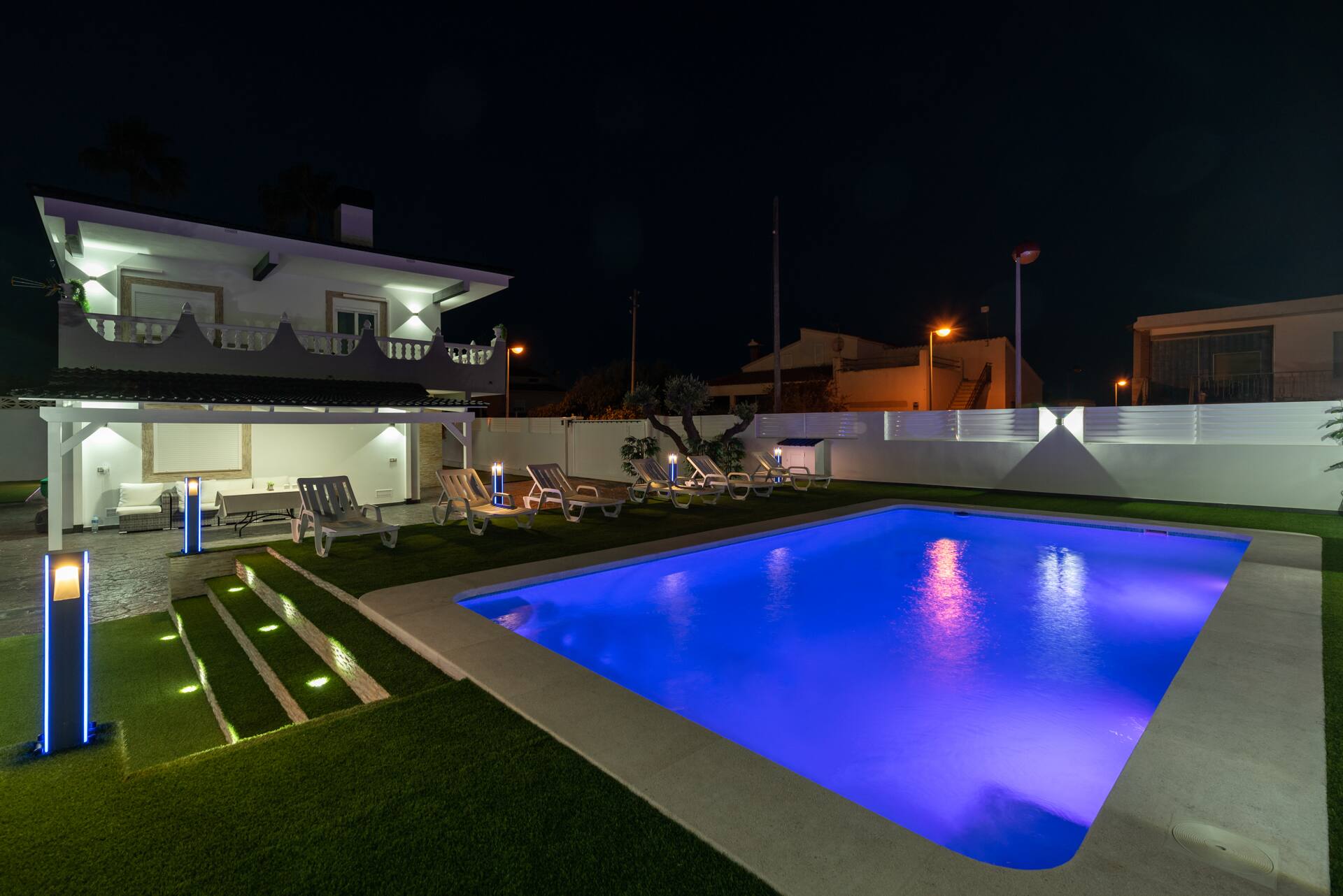 DREAM HOUSE