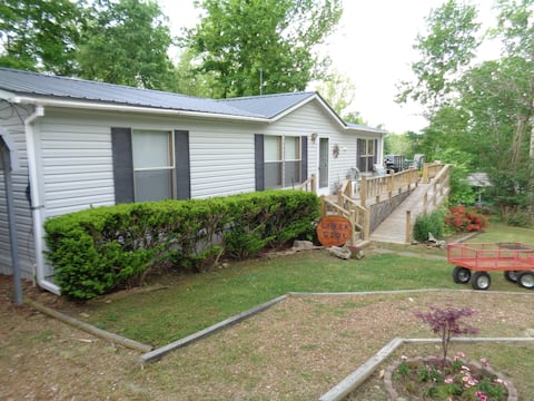 Successful Airbnb property: Creek Side - Cabin on Crooked Creek near TN River in West Tennessee Rural