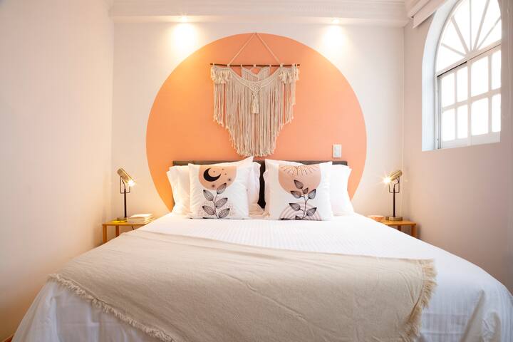 NEW Space & style in coveted Polanco, walk to all! gallery image 5