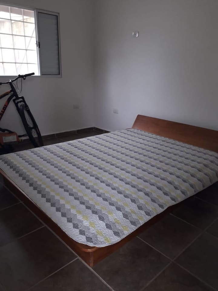 საძინებელი 1