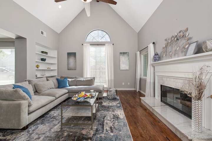 Lujo South Tulsa 1800sq/ 3B/ recién amueblado - Airbnb