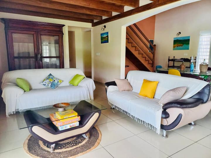 Villa Lakayou Au Pied De La Montagne
Sci - Martinique
